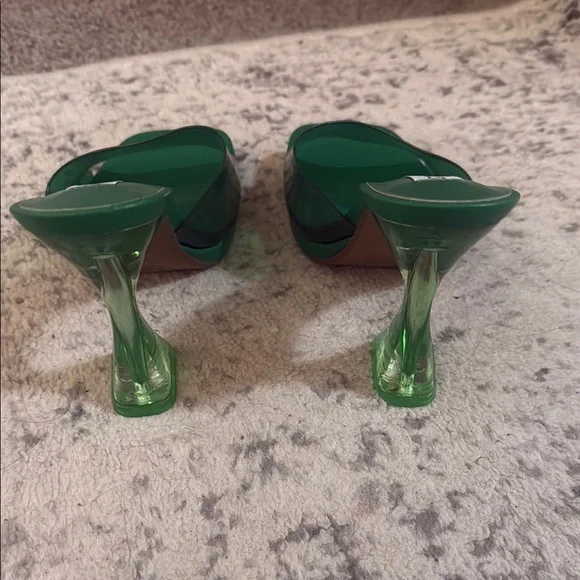 Steve Madden Emerald Green Heels - Picture 5 of 5